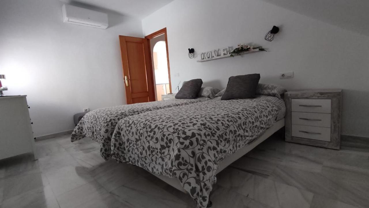 Apartamentos La Casa De Bebita 푸엔히롤라 외부 사진