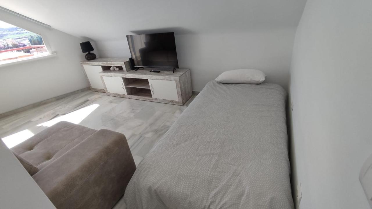 Apartamentos La Casa De Bebita 푸엔히롤라 외부 사진