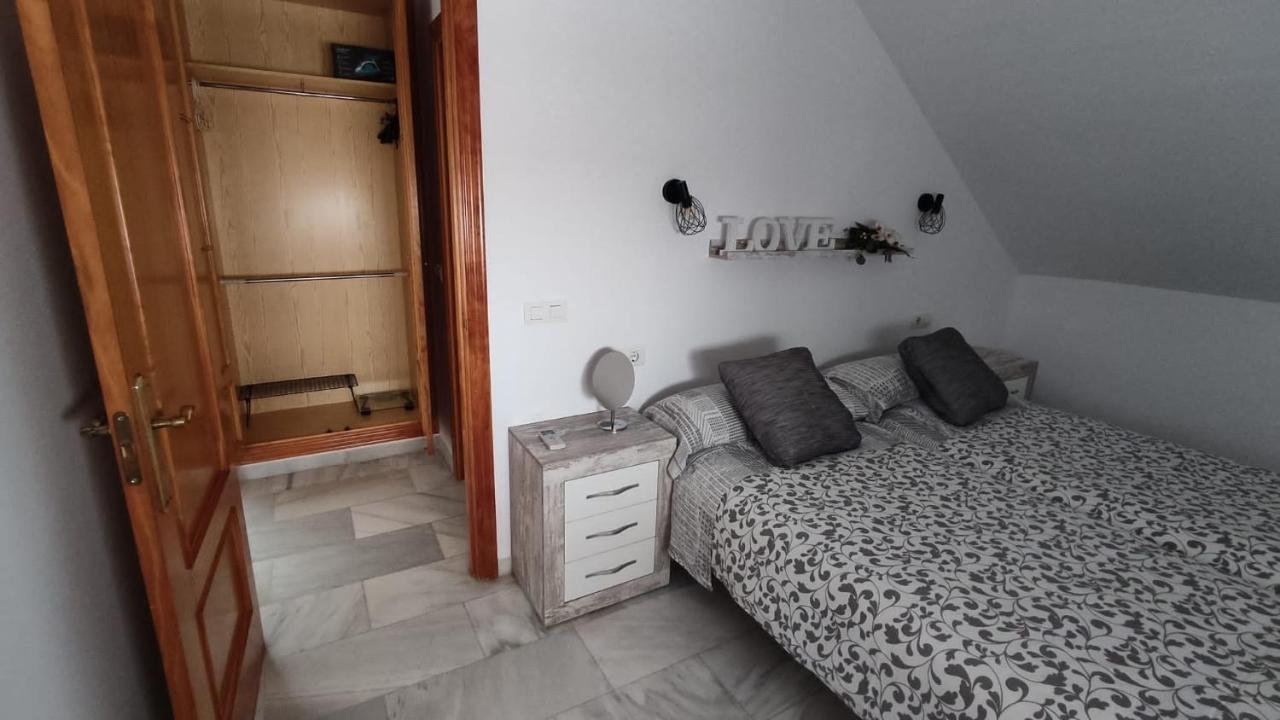 Apartamentos La Casa De Bebita 푸엔히롤라 외부 사진